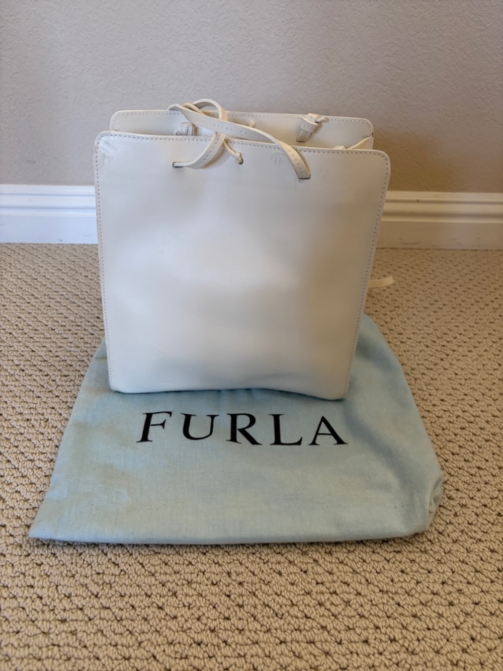 Furla Cream Leather Drawstring Shoulder Bucket Bag